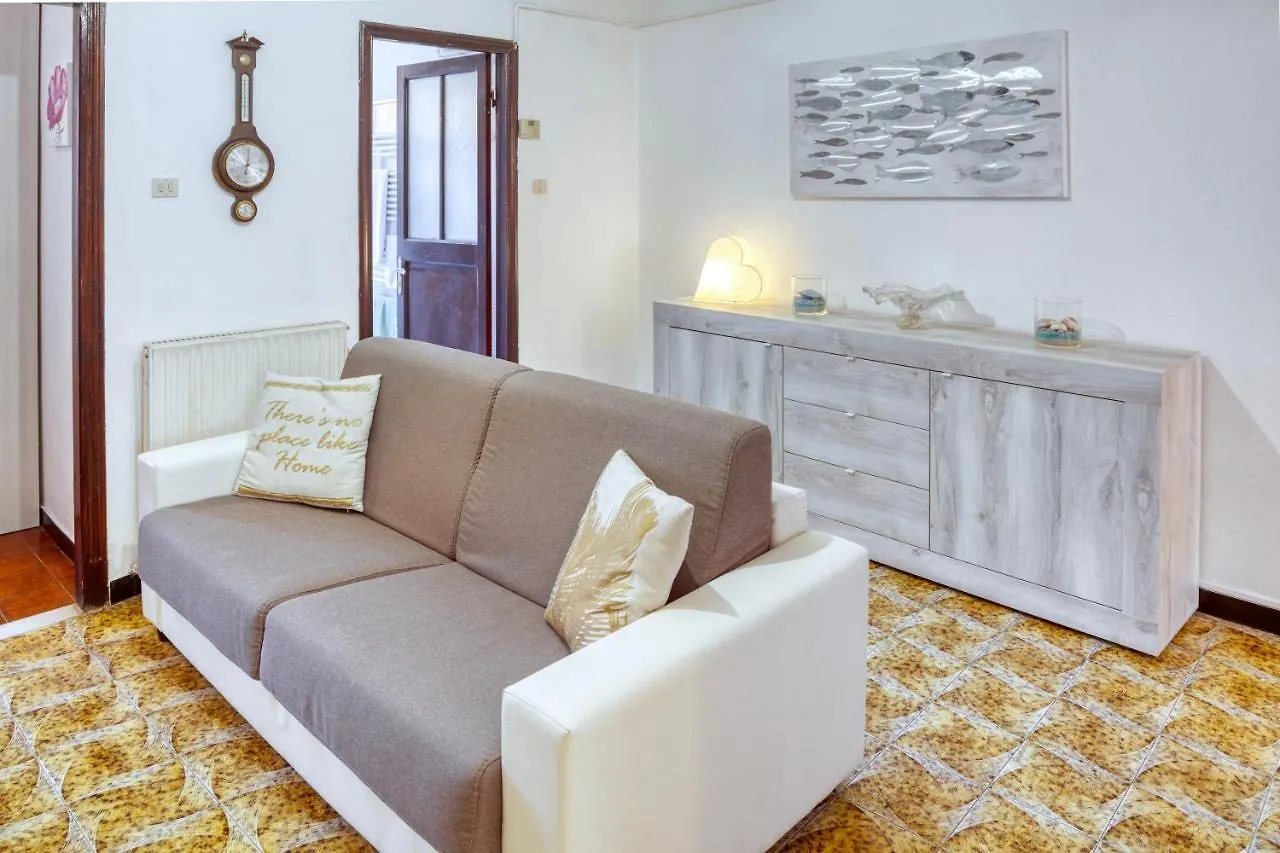 Nina Home - Levanto Apartamento